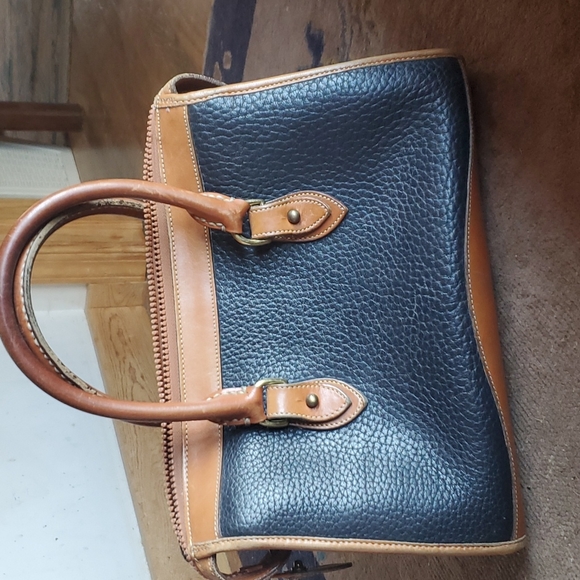 Dooney & Bourke Purse - Picture 2 of 4
